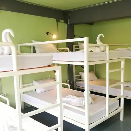 Samsen 8 Hostel